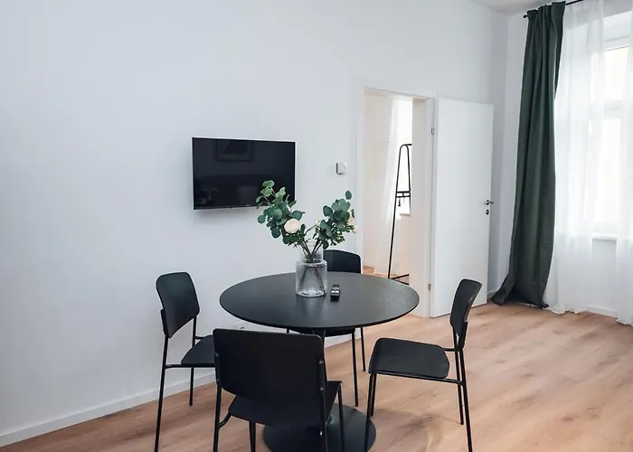 Stylish Near The Center